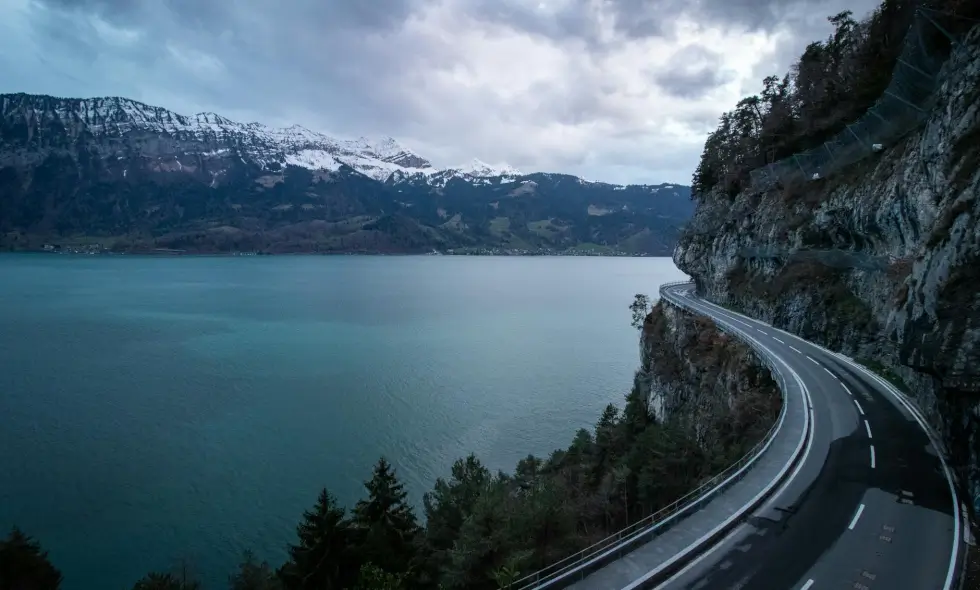 İsviçre otoyol ağı: modern yollar, akıcı trafik